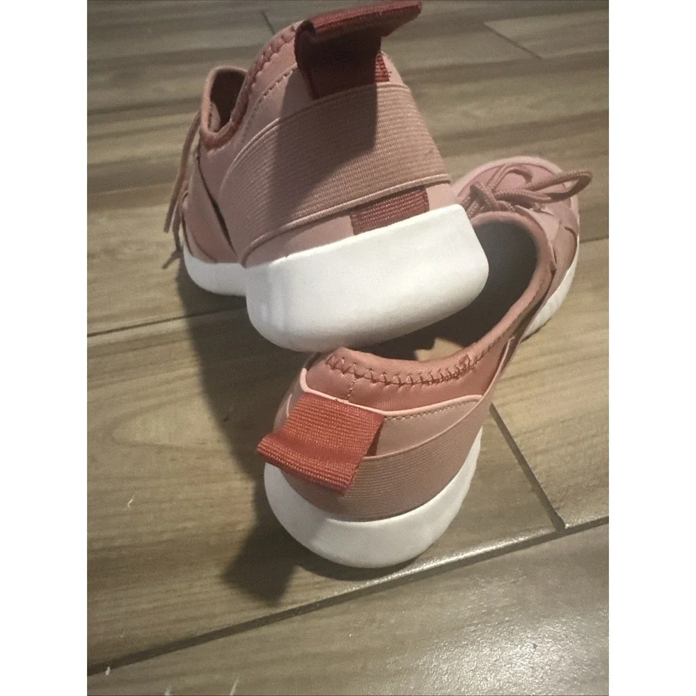 Torrid In The Pink Tennis Shoes Size 8.5 Wide Width